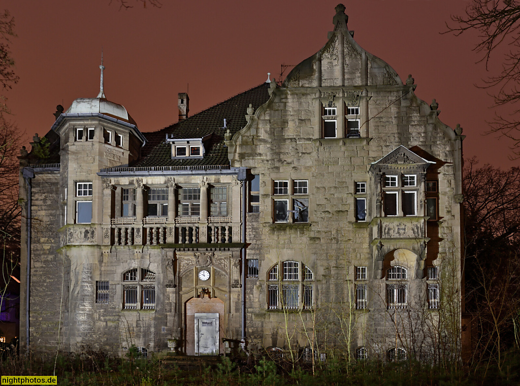 Berlin Grunewald. Villa Noelle erbaut 1901-1902 von Architektensozietät Solf und Wichards für Stahlfabrikant Ernst Noelle. Bossierter Werkstein aus Oberdorla. Winkler Strasse 10