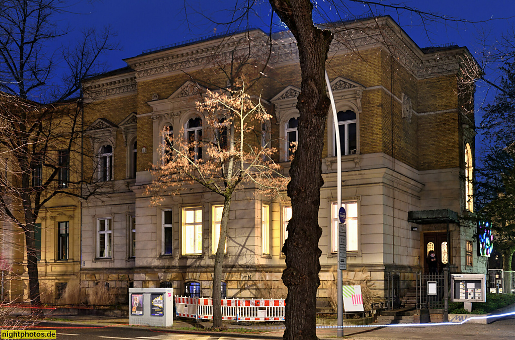 Berlin Schöneberg. Museum und Theodor-Heuss-Bibliothek. Als Wohnhaus erbaut 1879 von Ludwig Schmid für Bauerngutsbesitzer Carl Willmann. Hauptstrasse 40