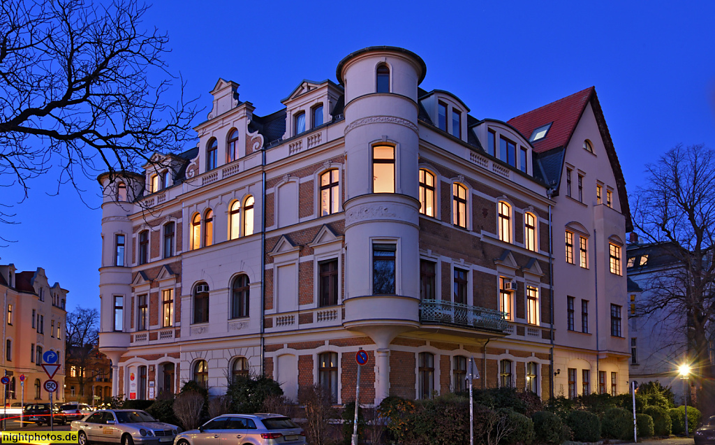 Berlin Zehlendorf. Mietshaus erbaut 1898-1899 von Fritz Schirmer. Anbau 1913 von M. Grothe. Machnower Strasse 21