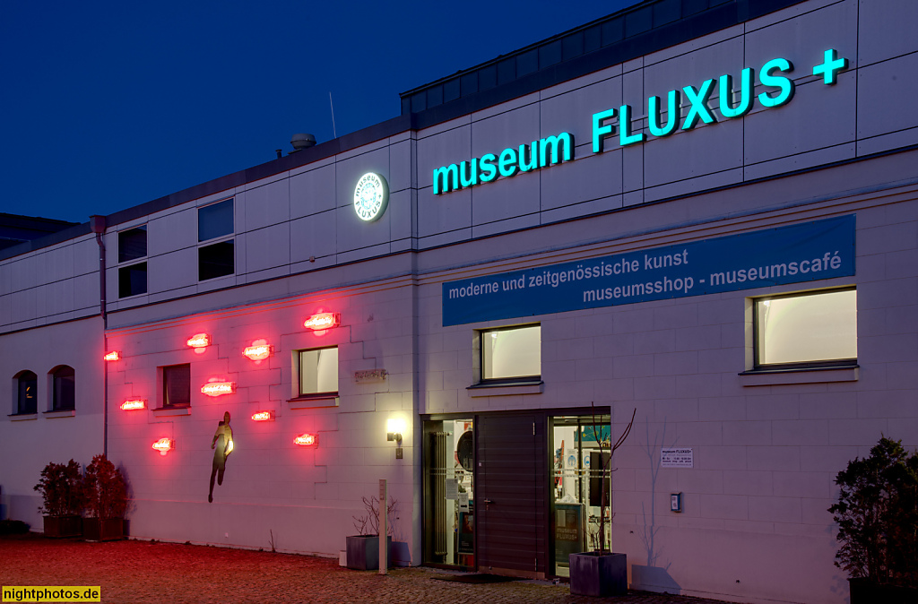 Potsdam Museum Fluxus. Erbaut 1832 als Kaserne des Leib-Garde-Husaren-Regiments Umbau 1915. Mit Mannschaftsgebäude Reit- und Stallanlagen. Schiffbauergasse 4f Ecke Berliner Straße 27 & 27 b