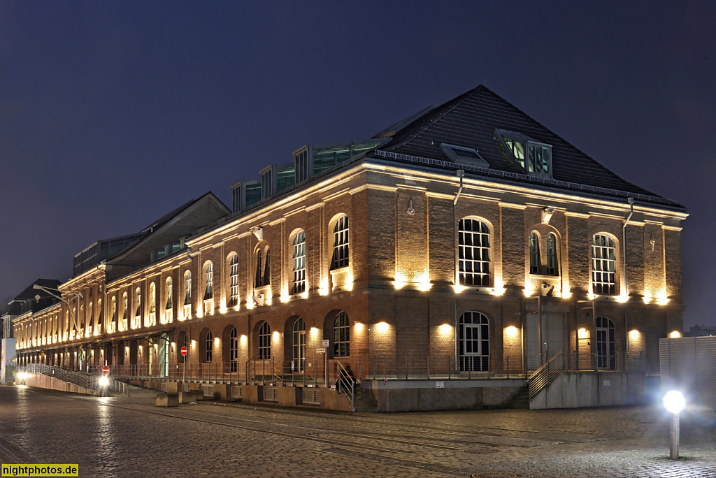 Berlin Friedrichshain Mediaspree. Gewerbeobjekt mit Volkswagen Digital Lab. Erbaut 1907-1913 von Stadtbaurat Friedrich Krause als Speicherhaus des Osthafen. Stralauer Allee 7