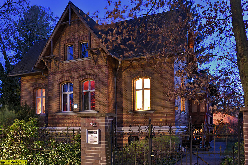 Berlin Adlershof. Pfarrhaus der Evangelischen Kirchengemeinde. Erbaut 1886 durch Maurermeister Robert Buntzel als Villa im Landhausstil für den Kaufmann Dietze. Arndtstrasse 12