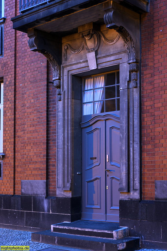 Berlin Prenzlauer Berg. Abwasser Pumpstation Radialsystem XI erbaut 1906-1908 von Stadtbauinspektor Meier und Architekt Hösel. Technisch modernisiert 2002. Verwaltungsgebäude Erich-Weinert-Strasse 131-131A