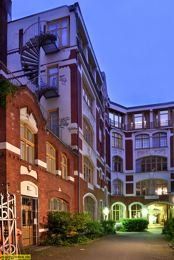 Berlin Schöneberg. Meisenbach Höfe. Erbaut 1892-1893 von Felix Wolff und 1898-1900 von Emil Schütze für die Graphische Kunstanstalt Meisenbach Riffarth und Co. Hauptstrasse 8