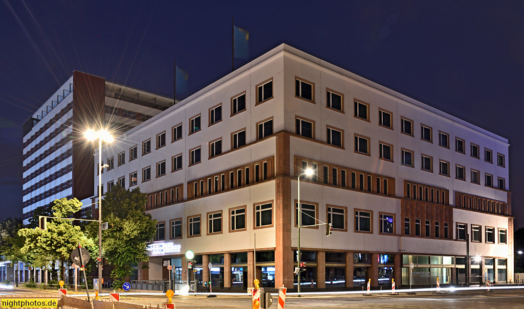 Berlin Kreuzberg. Dokumentationszentrum Flucht Vertreibung Versöhnung im Deutschlandhaus. Erbaut 1926-1935 von Bielenberg und Moser. Wiederaufbau 1960 als Haus der Ostdeutschen Heimat. Umbau 2009 durch Bernhard und Stefan Marte. Stresemannstrasse 92-94