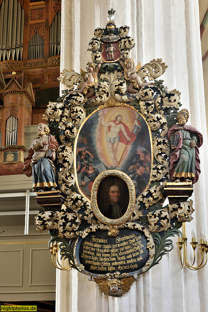 Neustadt in Holstein Stadtkirche. Gotische Basilika erbaut 1238. Epitaph für die Familie Hartmann von 1698