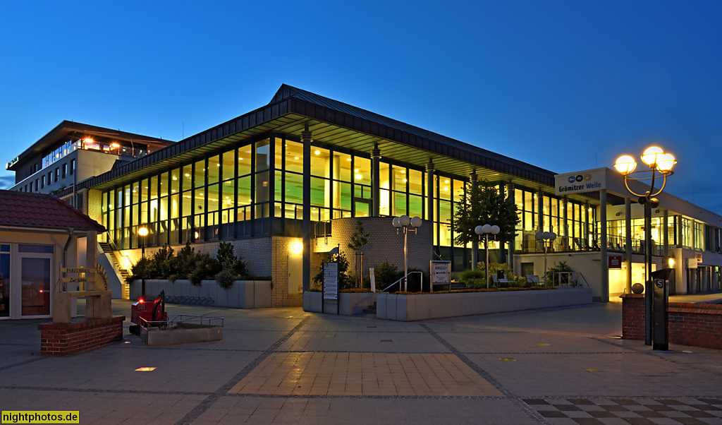 Grömitz Hallenbad 'Grömitzer Welle' an der Kurpromenade 58. Sanierung 2013-2015. Architekt Sanierung Ronald Voigt