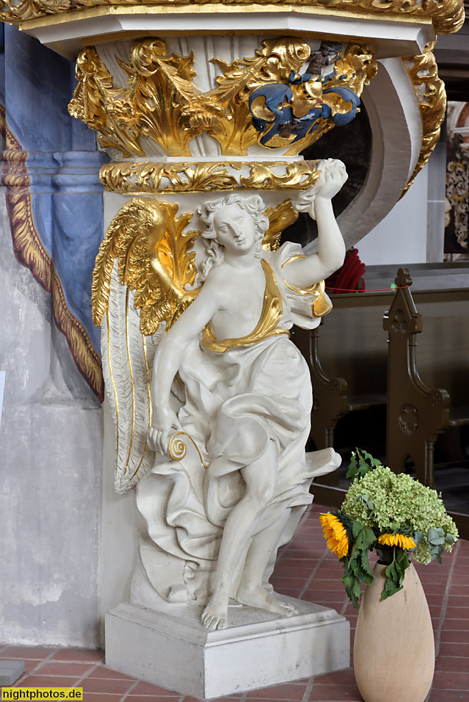 Görlitz St. Peter und Paul Kirche erbaut 1425-1497 von Conrad Pflüger. Urban Laubanisch. Blasius Börer. Barocke Kanzel aus Sandstein 1693 von Johann Conrad Buchau. Engel als Kanzelsockel