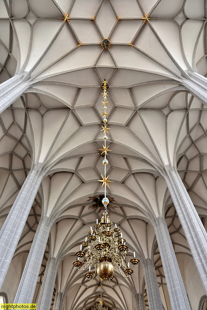 Görlitz St. Peter und Paul Kirche erbaut 1425-1497 von Conrad Pflüger. Urban Laubanisch. Blasius Börer. Spätgotisches Mittelschiff mit Pfeilern unter Netz- und Sternrippengewölbe