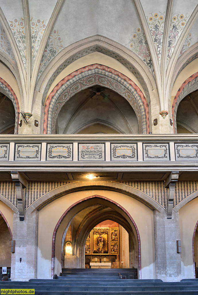 Görlitz. Evangelische Dreifaltigkeitskirche erbaut 1420-1450 als gotische Franziskaner Klosterkirche. Hauptschiff mit Durchblick zur Barbarakapelle