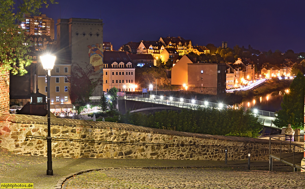 Görlitz. Altstadtbrücke Most Staromiejski über die Lausitzer Neisse mit Zgorzelec. Erbaut 2003-2004 von Ingenieurbüro Geudner und Partner