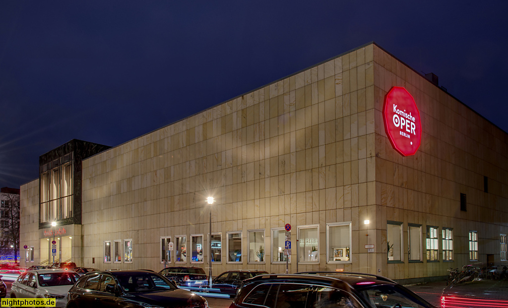Berlin Mitte Komische Oper. Erbaut 1891-1892 von Hermann Helmer und Ferdinand Fellner. Umbau 1965-1966 mit neuer Fassade von Kunz Nierade. Behrenstrasse 54