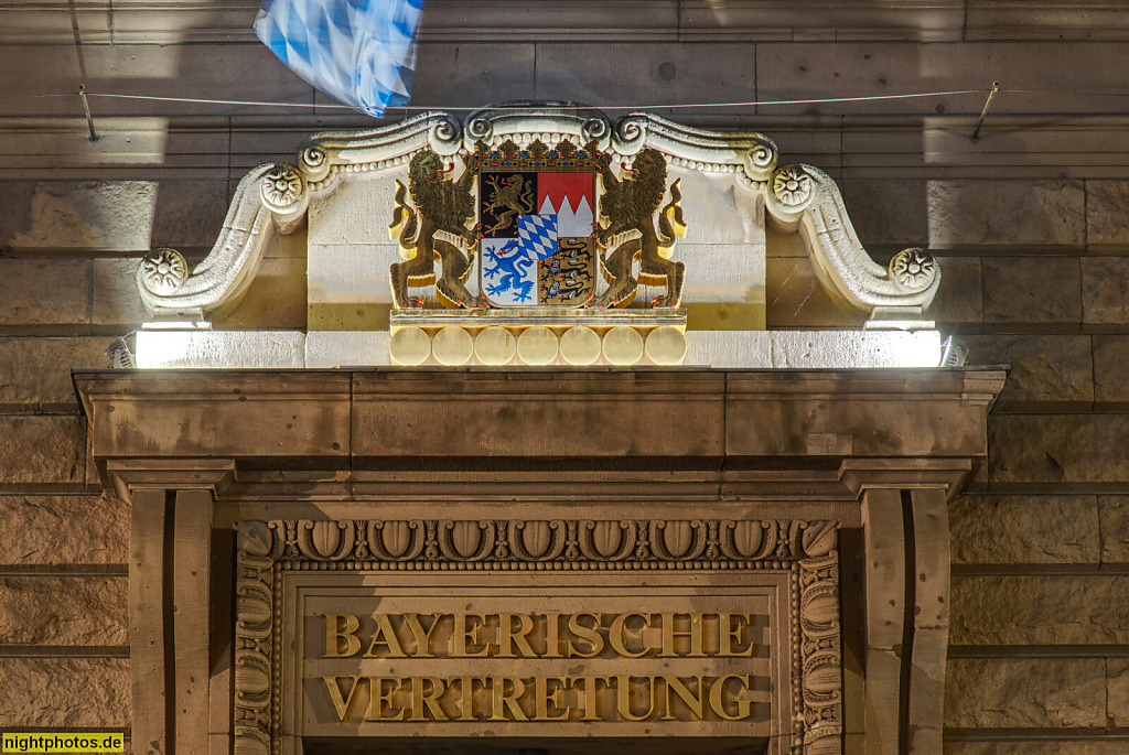 Berlin Mitte Bayerische Vertretung. Erbaut 1911-1912 von Bielenberg und Moser als Erweiterungsbau für den A. Schaaffhausen'schen Bankverein. Behrenstrasse 21-22