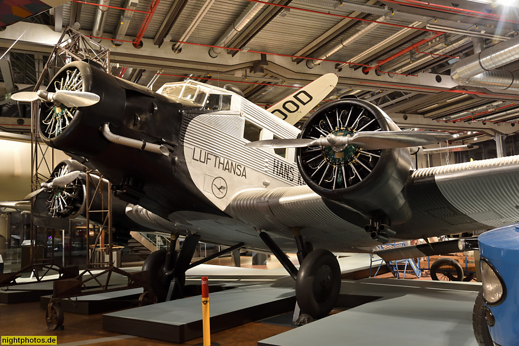 Berlin Kreuzberg. Deutsches Technikmuseum. Luftfahrzeug-Halle. Ju 52