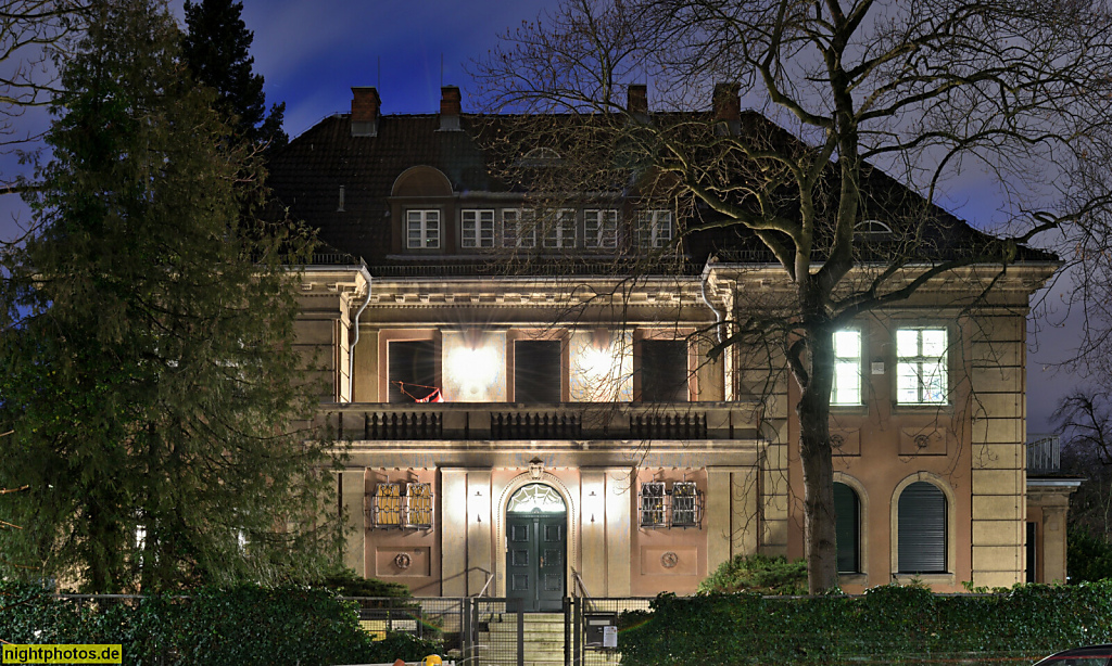 Berlin Steglitz. Einfamilienhaus erbaut 1924-1925 von Willy Grosser und Julius Klein. Wrangelstrasse 8-9