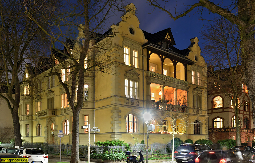 Berlin Steglitz. Mietshaus erbaut 1893-1894 von Georg Lübcke. Braillestrasse 3 Ecke Wulffstrasse 16