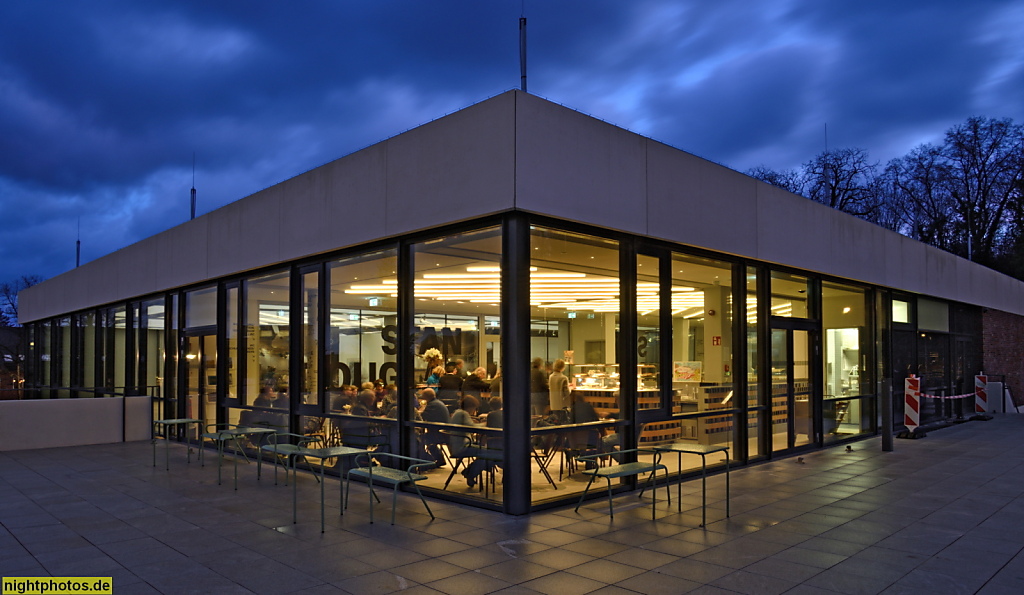 Potsdam. Das Minsk. Kunsthaus. Museum für zeitgenössische Kunst. Erbaut 1971-1977 von Karl-Heinz Birkholz und Wolfgang Müller. Sanierung und Umbau 2019-2022 gestiftet von Hasso Plattner