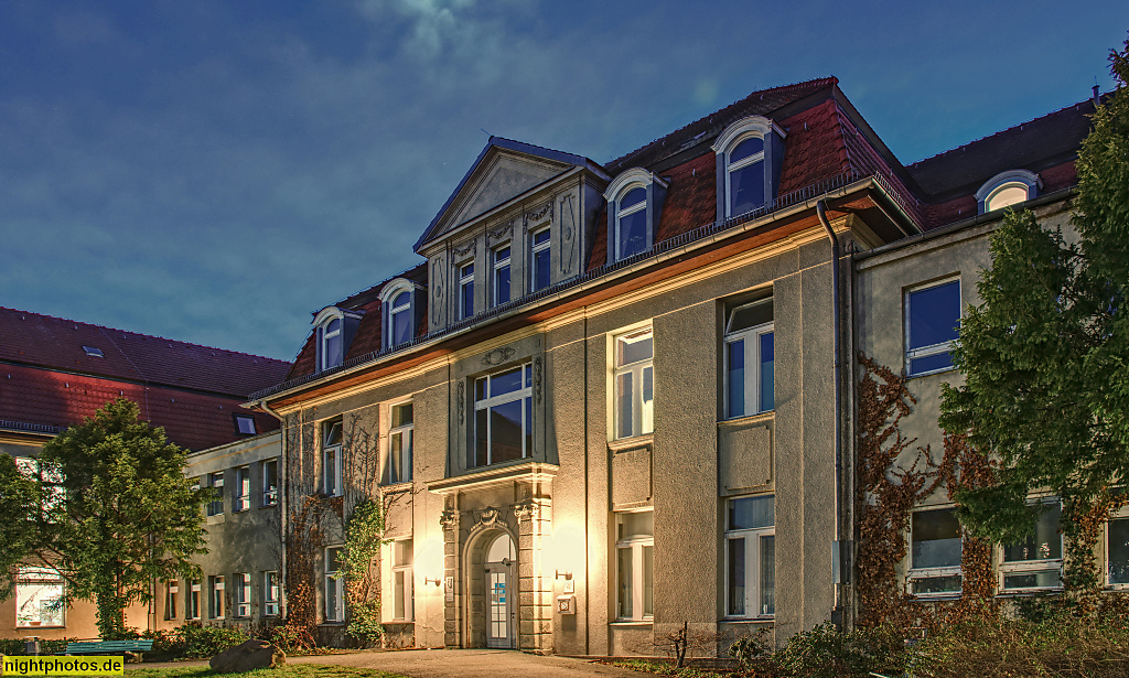 Berlin Reinickendorf. Bezirksamt Reinickendorf Gesundheitsamt seit 1985. Haus 4. Erbaut 1908-1910 von Mohr und Weidner als Humboldtkrankenhaus. Teichstrasse 65
