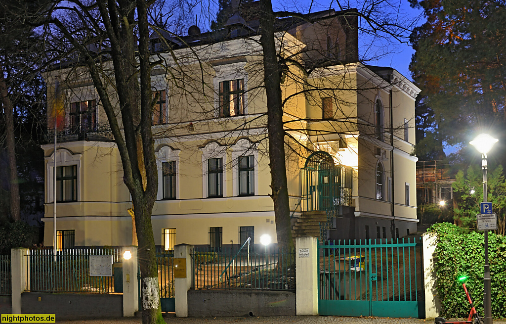 Berlin Steglitz. Botschaft des Tschad in Berlin. Ambassade du Tchad. Lepsiusstrasse 114