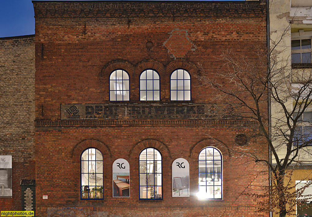 Berlin Kreuzberg. Einrichtungsgeschäft 'Room and Garden'. Ehemalige Denseritwerke Fabrik für Hochdruckdichtungen AG. Am Tempelhofer Berg 8. Ehemals 1925 Fidicinstrasse 40