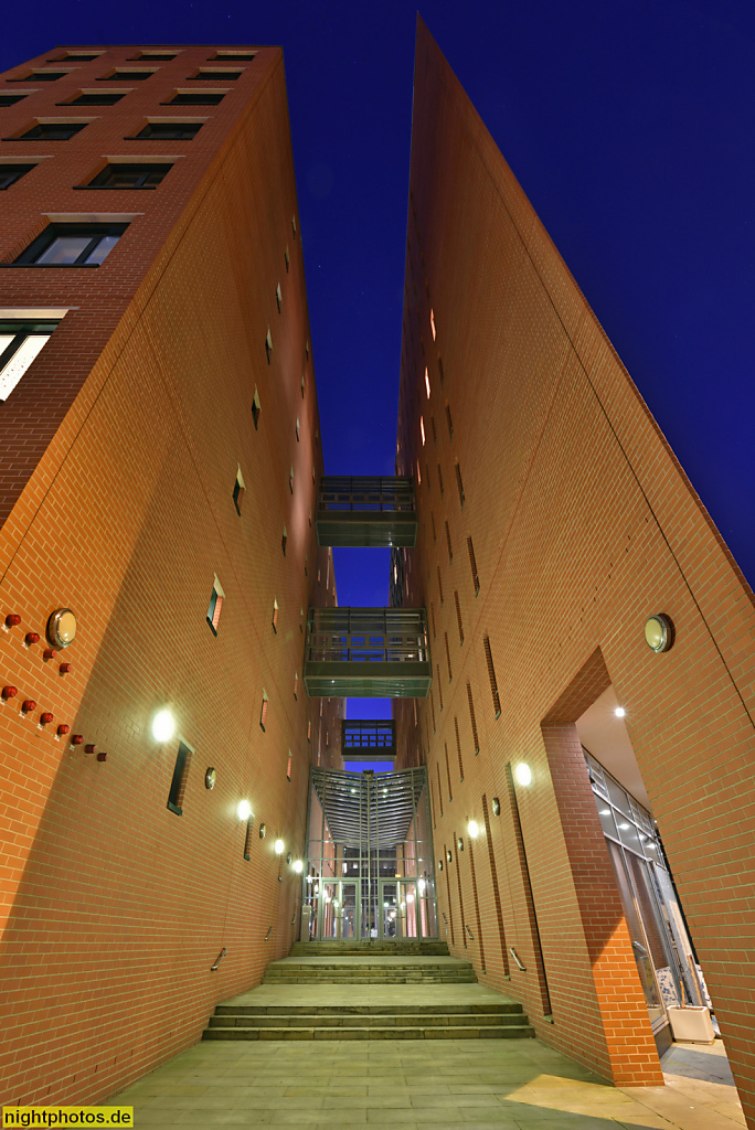 Berlin Mitte Tiergarten Parkkolonnaden Bürogebaeude erbaut 1994-1998 von SAA Schweger Architekten. Potsdamer Platz 10 und Gabriele-Tergit-Promenade 1-2