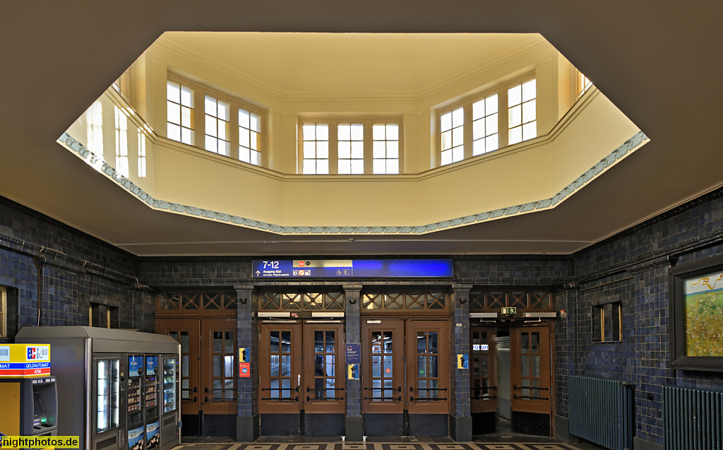 Görlitz. Hauptbahnhof. Zugang Bahnsteigtunnel. Erstbau Bahnhof 1847. Umbau 1914-1917 im Jugendstil von Alexander Rüdell mit Regierungsbaumeister Gotthard Eckert