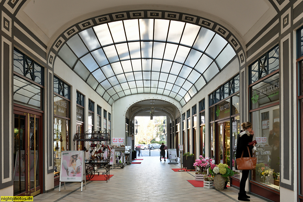 Görlitz. Strassburg Passage. Ladenpassage erbaut 1908 von Gerhard Röhr im Jugendstil. Verbindet Berliner Strasse 8-9 mit dem Wilhelmsplatz