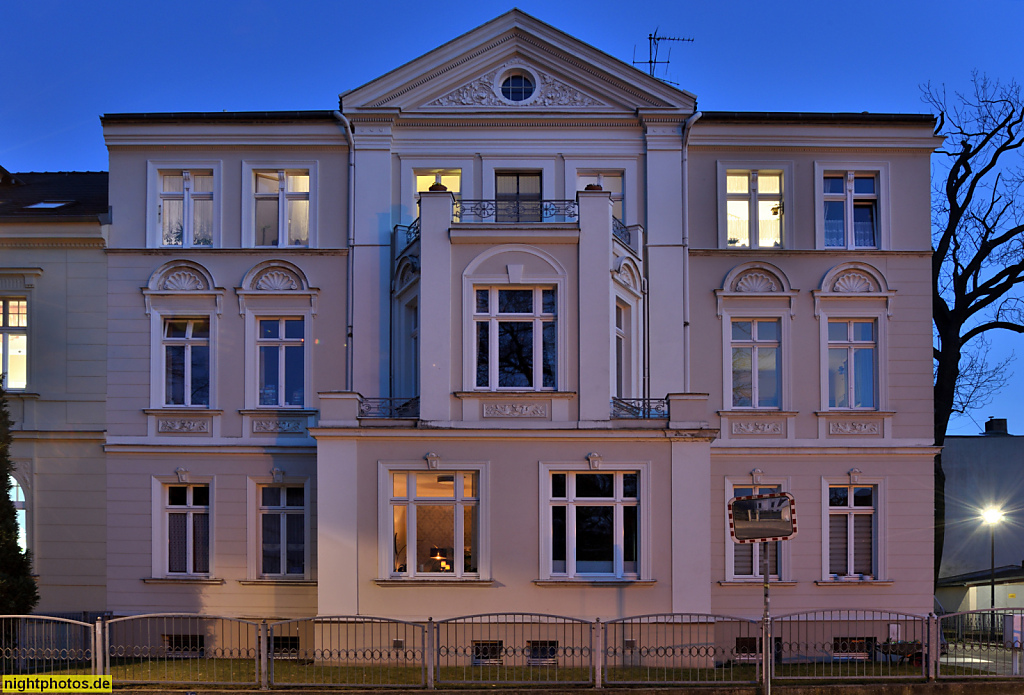 Görlitz. Villa erbaut 1880 mit übergiebelten Mittelrisalit. Schützenstrasse 11