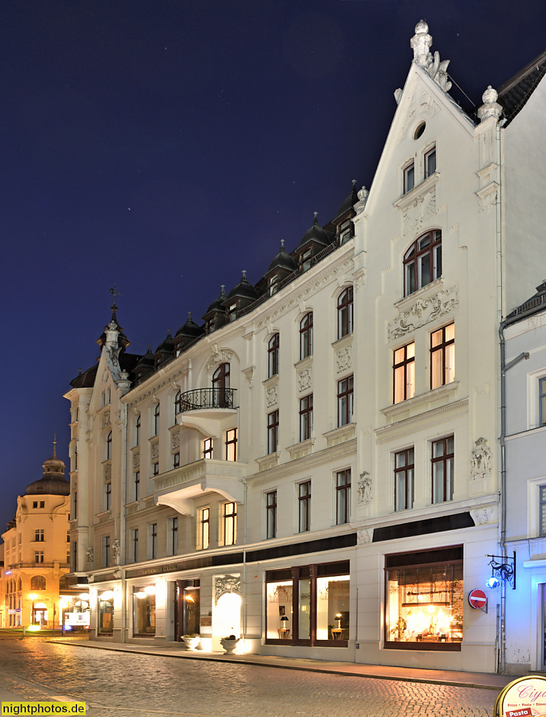 Görlitz. Hotel am Goldenen Strauss. Erbaut 1900-1902 als Wohn- und Geschäftshaus für Finster und Hoffmann. Struvestrasse 1 Ecke Marienplatz 3