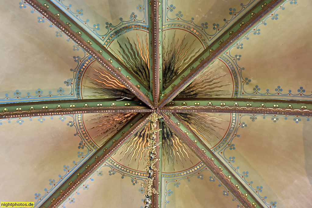 Meißen. Kleine Tafelstube. Sternrippengewölbe mit ornamentaler Deckenmalerei. Albrechtsburg gegründet 929-931 durch König Heinrich I. 