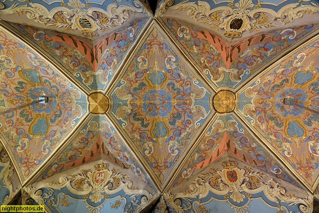 Meissen. Deckenmalerei mit floralen Ornamenten und Wappen im 3. Obergeschoss der Albrechtsburg. Gegründet 929-931 von König Heinrich I. Erbaut 1471