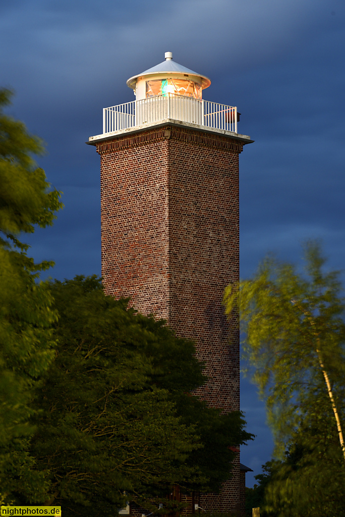 Neustadt in Holstein. Leuchtturm Pelzerhaken. Erstbau 1842-1843. Neubau 1936-1937 aus Ziegelmauerwerk an der Neustädter Bucht als Orientierungsfeuer