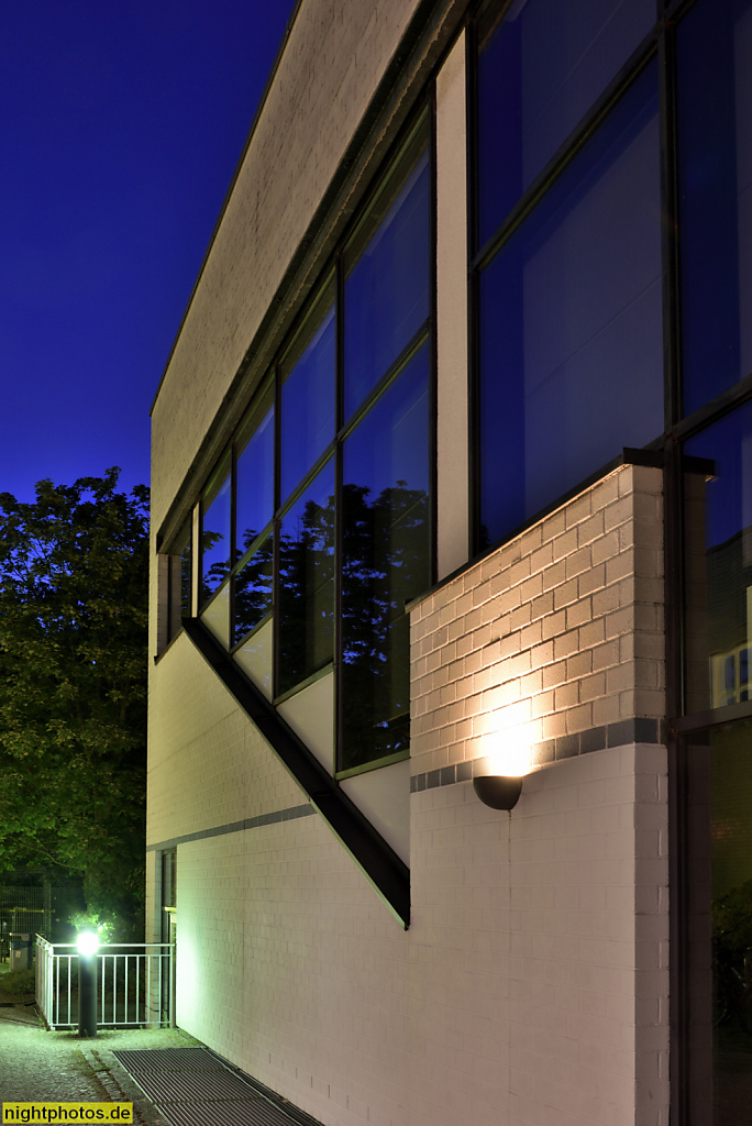 Berlin Dahlem. Zuse Institut Berlin ZIB auf FU-Campus Takustrasse Fachbereich Mathematik Informatik. Erbaut 1996. Hauptgebäude