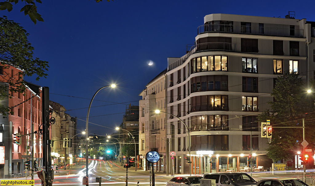 Berlin Mitte. Wohn- und Geschäftshaus erbaut 2018 für Sanus Beteiligungen GmbH. Invalidenstrasse 1 Ecke Brunnenstrasse