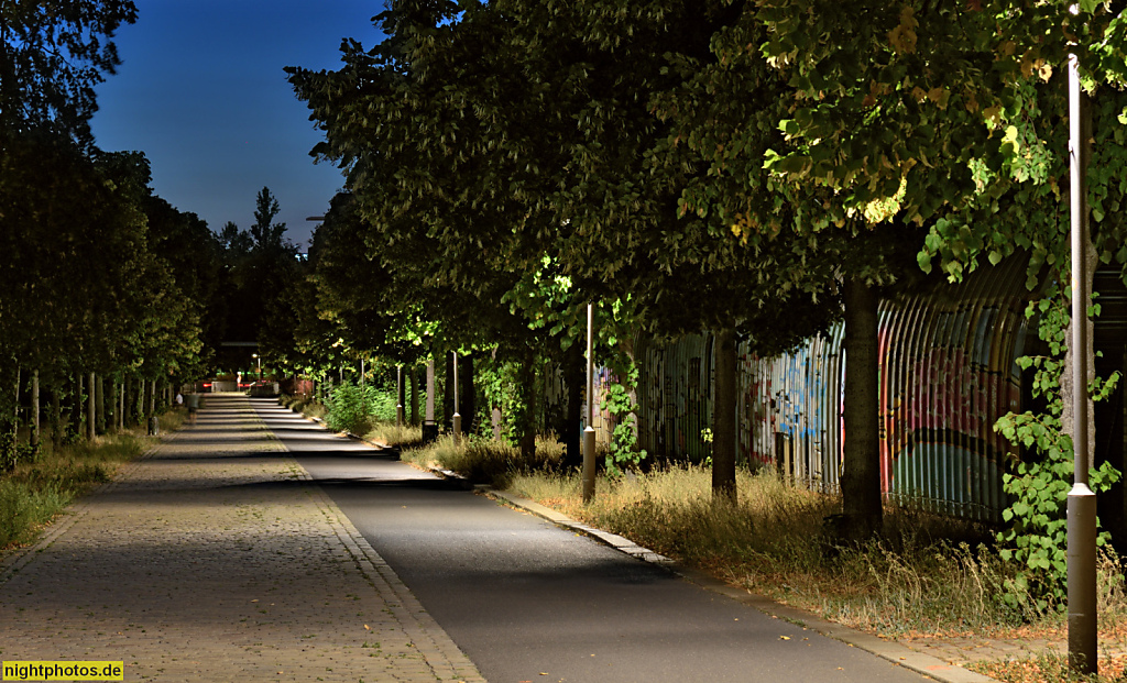 Berlin Mitte. Promenade am Berlin-Spandauer Schifffahrtskanal