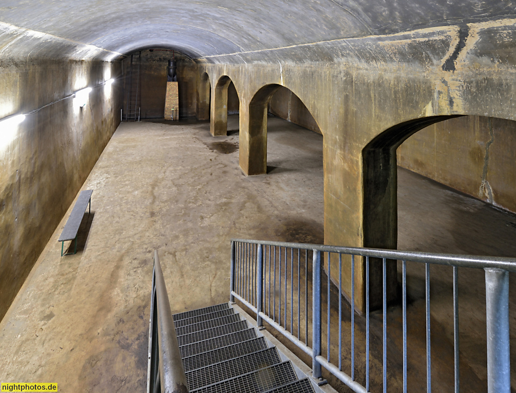 Berlin Grunewald. Reinwasserbehälter des Wasserwerk Teufelssee. Mit Tonnengewölbe erbaut 1872 von Hanshent und Schmetzer auf dem heutigen Gelände des Ökowerk Teufelssee