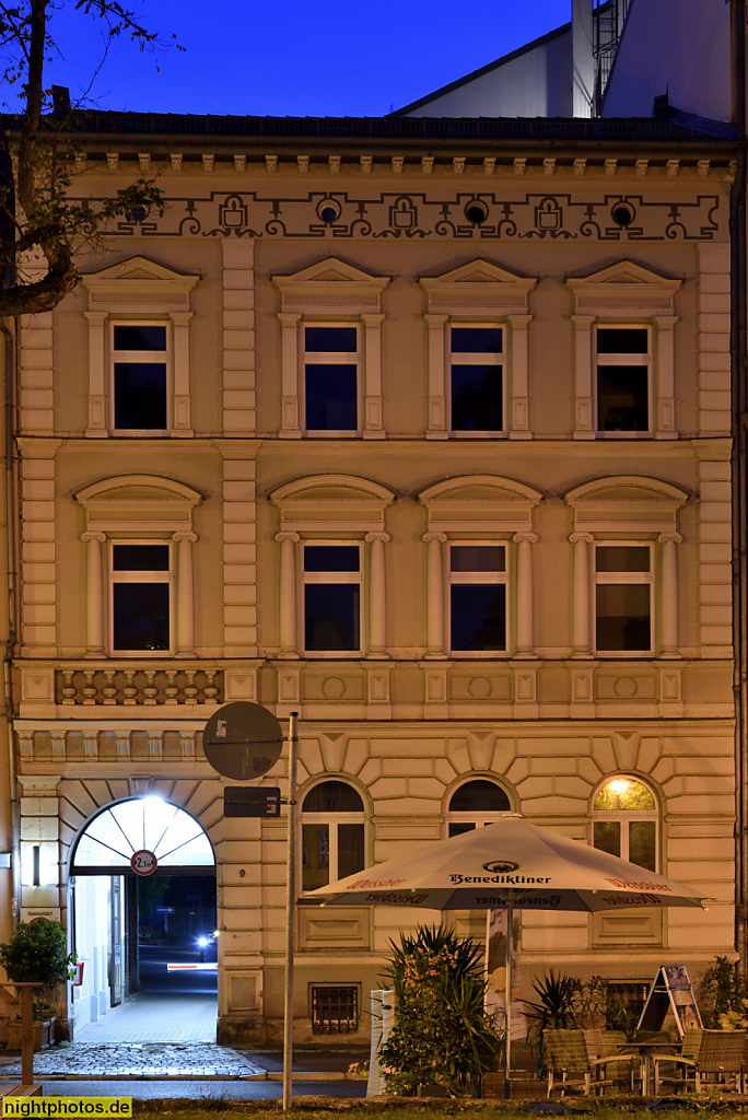 Eisenach. Karlsplatz 9. Gründerzeitfassade