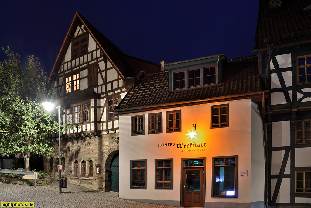 Eisenach. Wohn- und Geschäftshaus. Anbau an Lutherhaus mit Werkstattladen. Lutherplatz 8