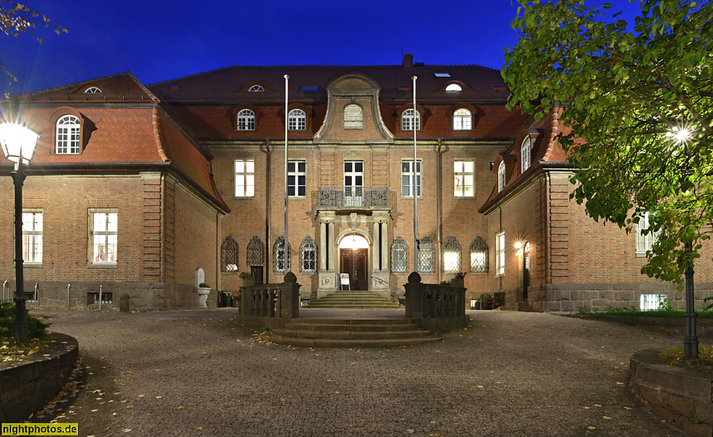 Berlin Dahlem. Haus Heydenreich. Ordenshaus der Grossen Landesloge der Freimaurer. Erbaut 1914-1916 von Ernst Paulus und Olaf Lilloe als Wohnhaus. Peter-Lenné-Strasse 1. Umbau 2018-2021 von Martin Weisser und Partner