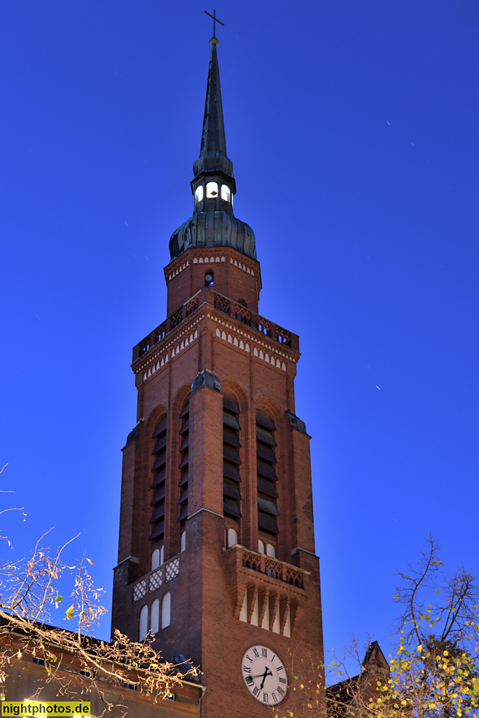 Berlin Prenzlauer Berg. Stadtkloster Segen. Erbaut 1905-1908 als Evangelische Segenskirche von Georg Dinklage, Ernst Paulus und Olaf Lilloe. Schönhauser Allee 161