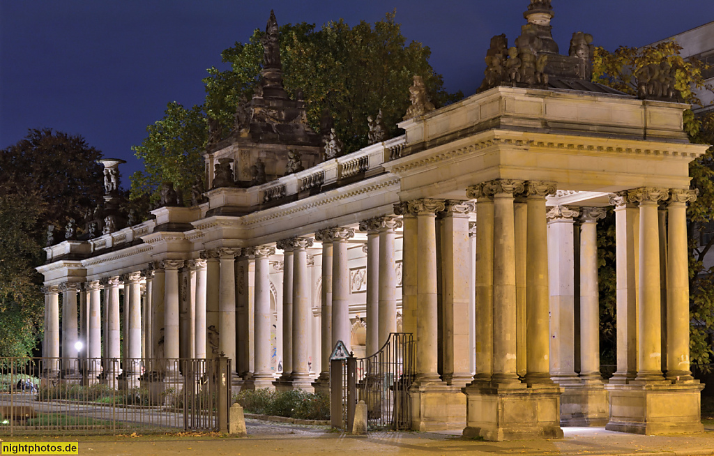 Berlin Schöneberg. Königskolonnaden seit 1910 im Heinrich-von-Kleist-Park. Erbaut 1777-1780 von Georg Friedrich Boumann d. J. nach Entwurf von Carl von Gontard in Alt-Berlin