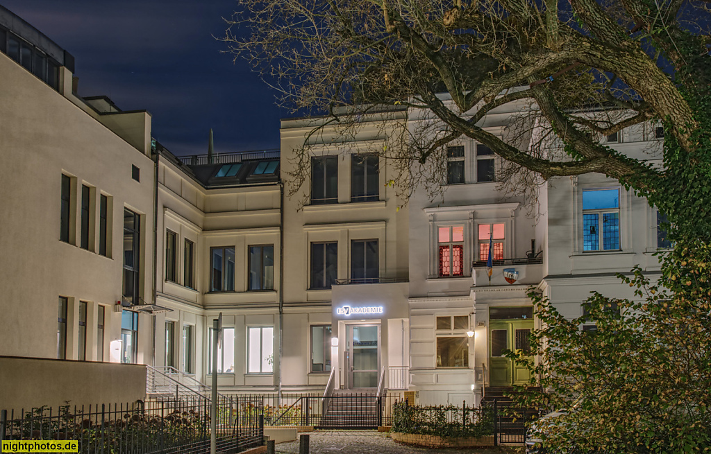 Berlin Tiergarten. Begaswinkel. Erstbau 1872-1873 von Ernst Klingenberg. Neubau Nr. 30 C 2013-2017 von BASD Architekten. Genthiner Str. 30 B-C