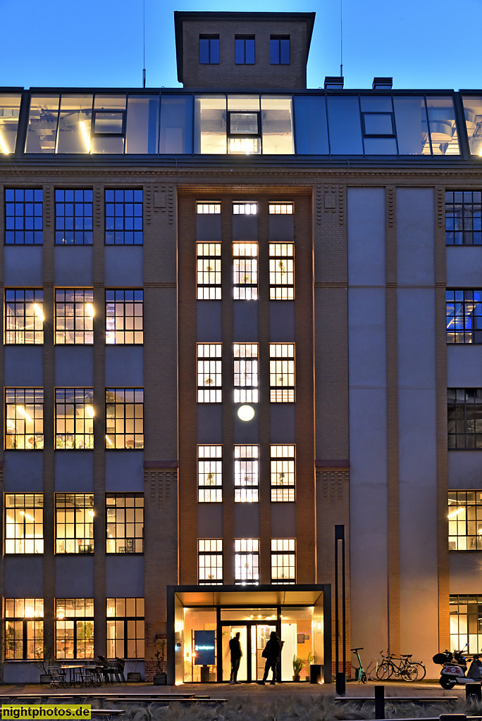 Berlin Mitte. Eiswerk. Co-Working Spaces von Techspace. Erbaut ab 1909 von "Norddeutsche Eiswerke AG". Umbau und Erweiterung 2017-2022 von Graft Architekten