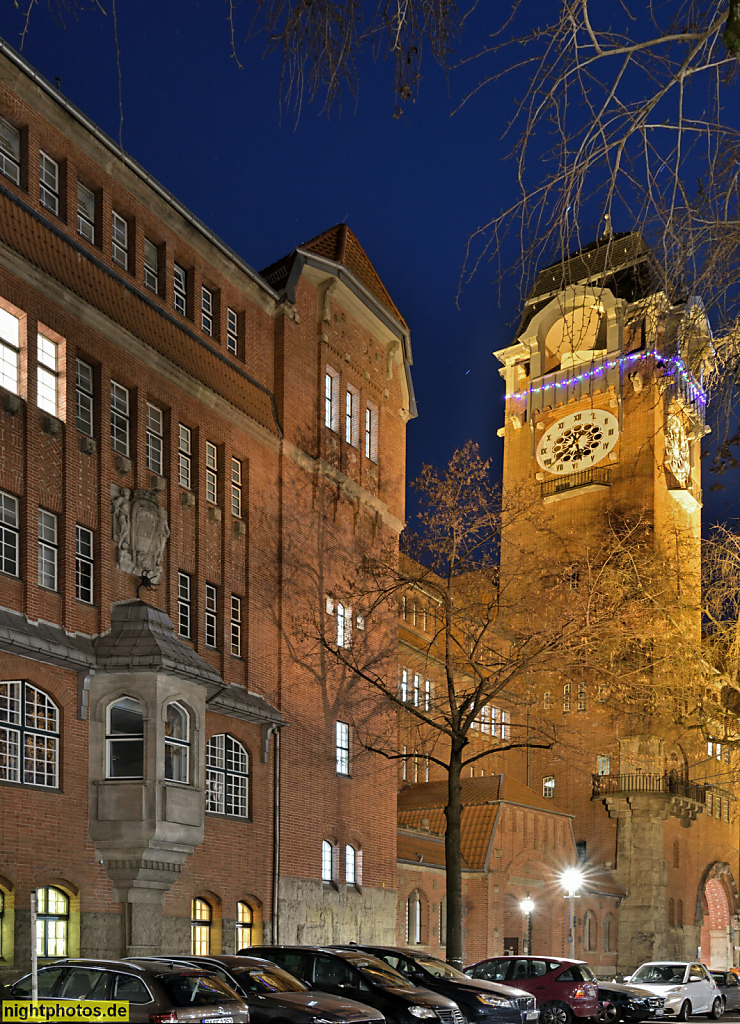 Berlin Charlottenburg. Paula-Fürst-Schule. Erbaut 1907-1909 von Walther Spickendorff und Heinrich Seeling als Gemeindeschule. Sybelstrasse 20-21