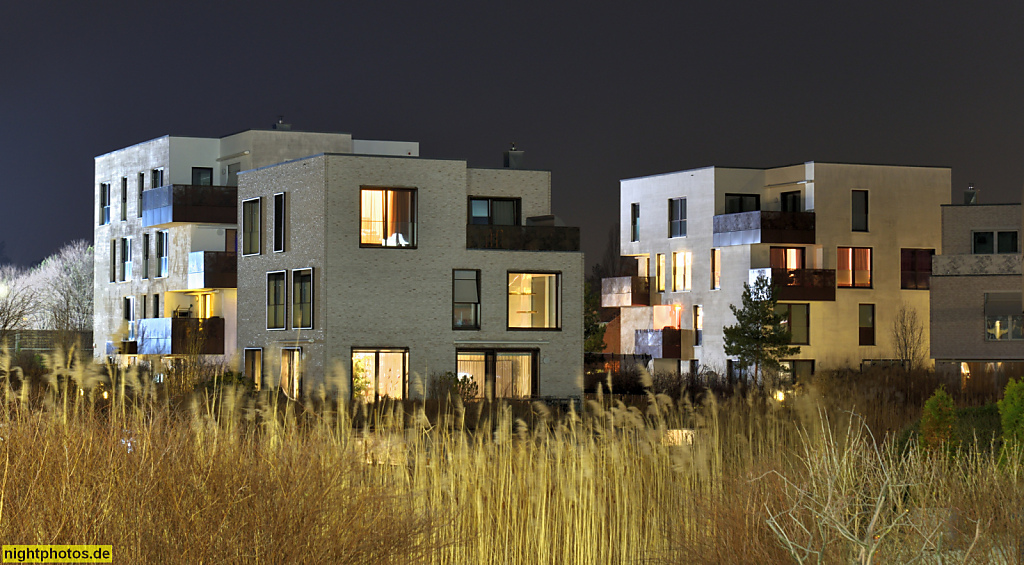 Berlin Dahlem. Wohnanlage Urban Village '5 Morgen'. Erbaut 2015-2019 von KSP Jürgen Engel Architekten und Bollinger und Fehlig Architekten am Hüttenweg Ecke Marshallstrasse