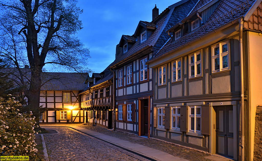 Wernigerode. Fachwerkhäuser erbaut 1579 in Renaissance. Oberpfarrkirchhof 8-11