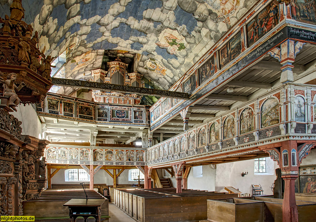 Wernigerode. St.Theobaldi-Kapelle erbaut 1400 von Graf Heinrich von Wernigerode. Tonnengewölbe. Barocke Bemalung 1636 vom Künstler Michael Sperling. Orgelgehäuse von 1652