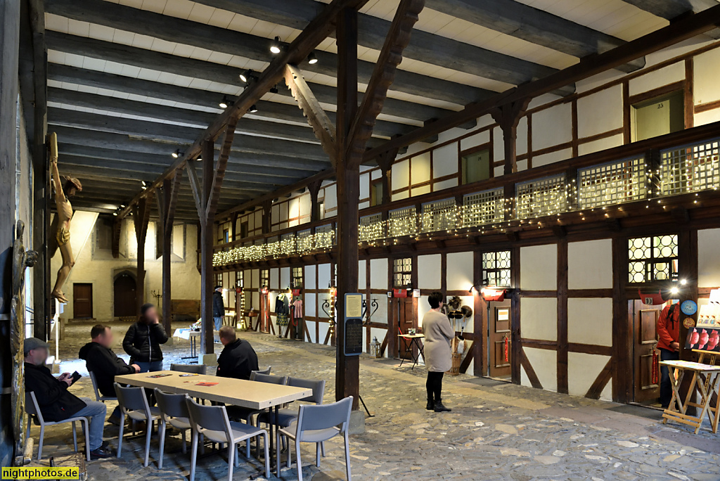 Goslar. Kunsthandwerkermarkt. Erbaut 1254 als 'Grosses Heiliges Kreuz' mit Hospiz und bürgerlichem Hospital. Saalbau. Hauptdiele. Hoher Weg 7