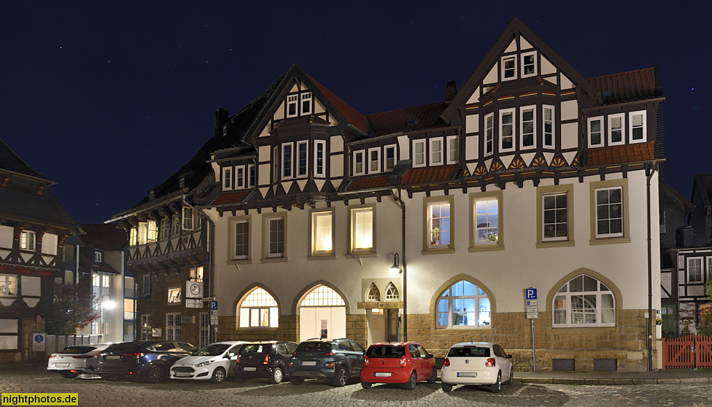 Goslar. Wohnhaus. Massivbau mit Satteldach und breitem Fachwerk Zwerchhaus erbaut 1910-1911 vom Baumeister Wilhelm Kramer. Putzbau auf Sockel aus Quaderstein. Worthsatenwinkel 9-9a