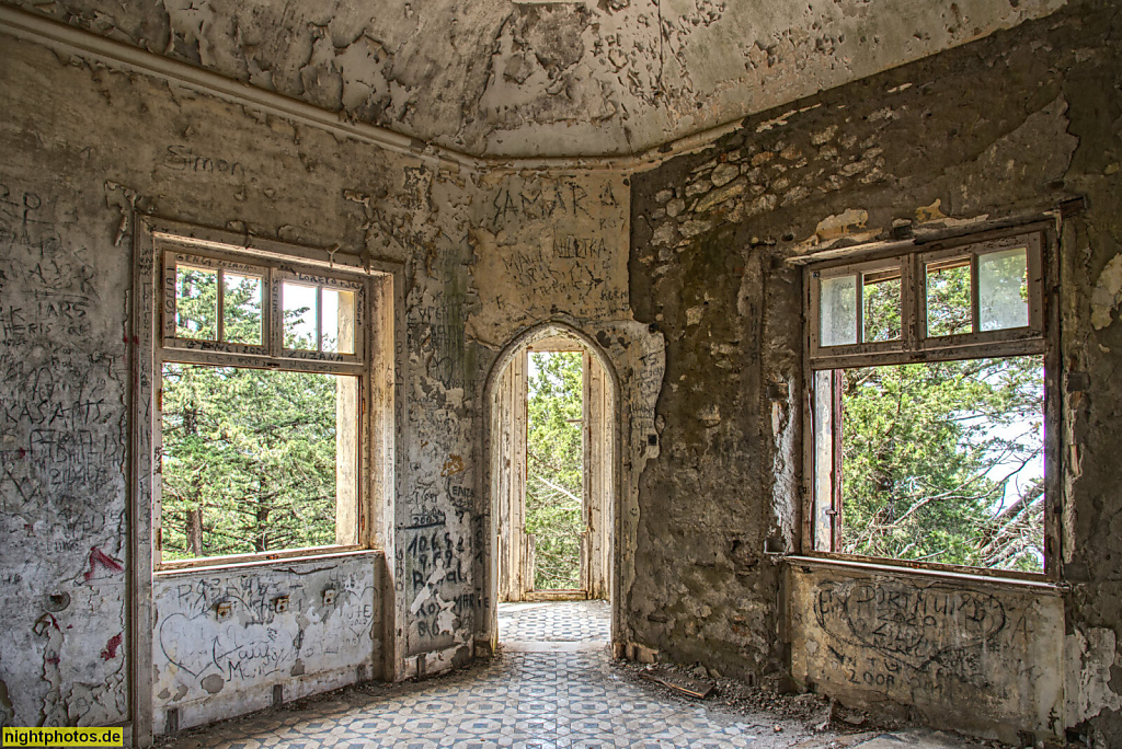 Griechenland Rhodos Profitis Ilias. Salakou. Villa de Vecchi erbaut 1935 als Sommerresidenz des italienischen Governeurs Cesare Maria de Vecchi